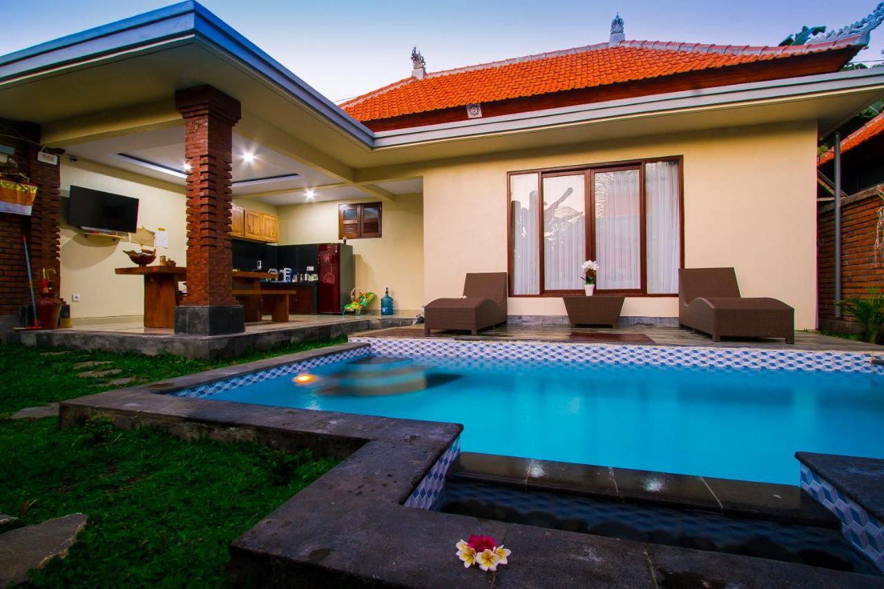 Ubud Suarga Private Pool Villa Exterior photo