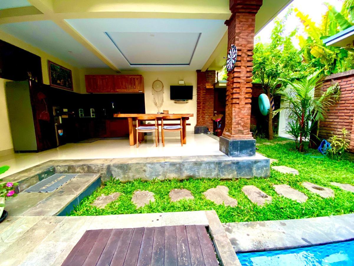 Ubud Suarga Private Pool Villa Exterior photo